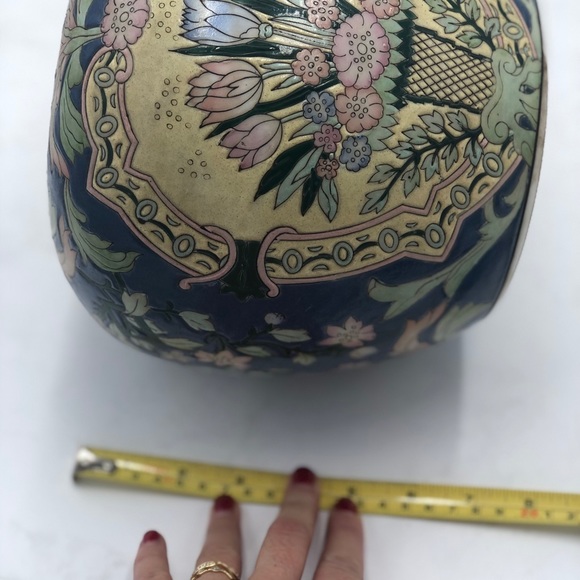 Medium Floral Vase - Picture 6 of 6